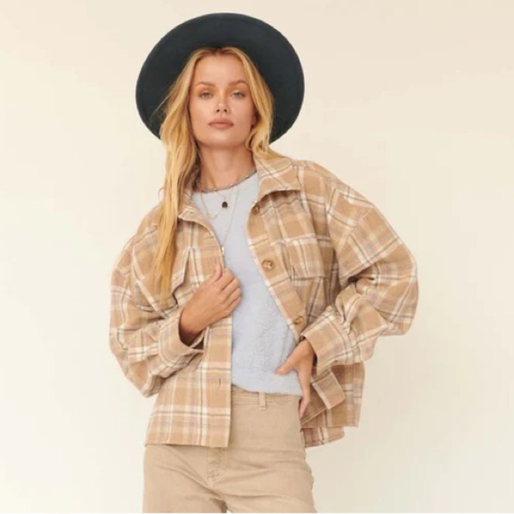 Promesa Plaid Shacket - Picture 1 of 5
